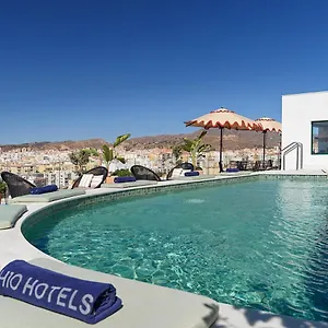 4* Szálloda H10 Croma