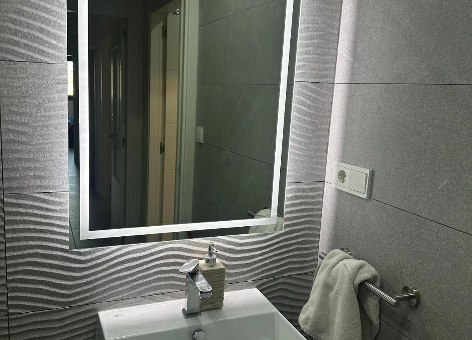 Wall Street Apartments Malaga 0*,